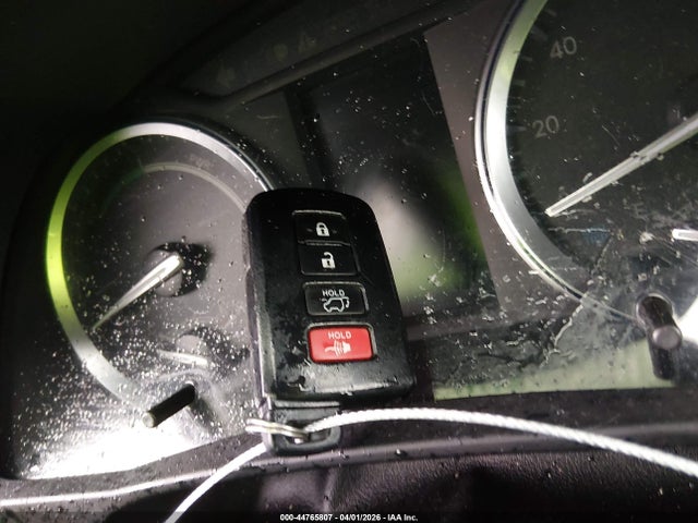 5TDJGRFHXKS063544 Toyota Highlander Hybrid Xle