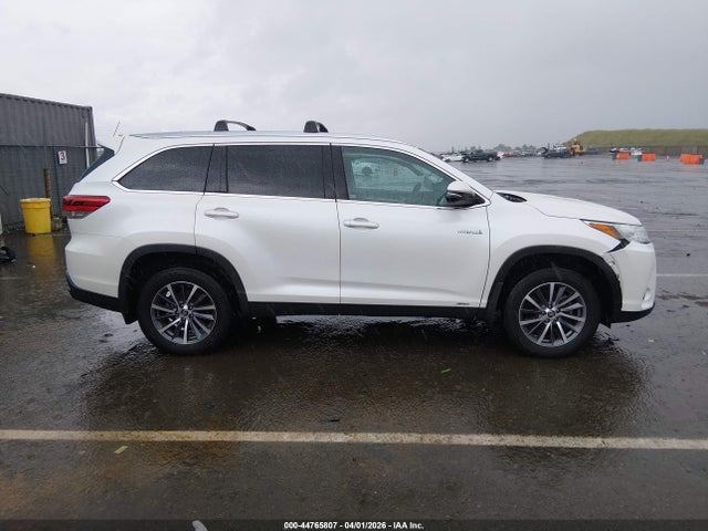 5TDJGRFHXKS063544 Toyota Highlander Hybrid Xle