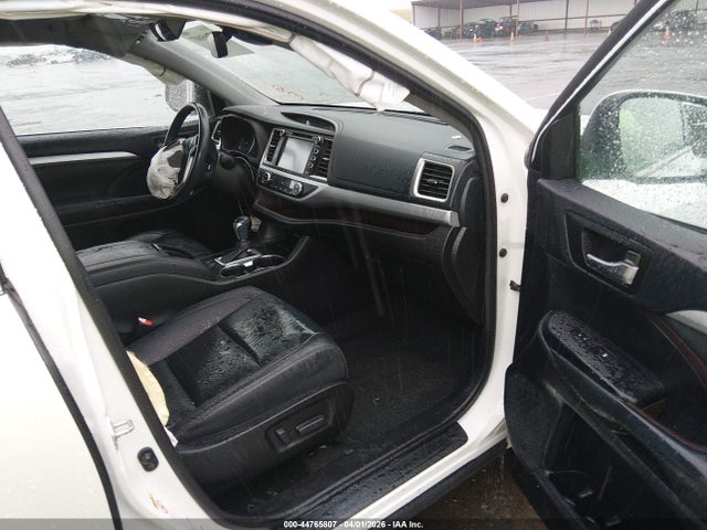 5TDJGRFHXKS063544 Toyota Highlander Hybrid Xle