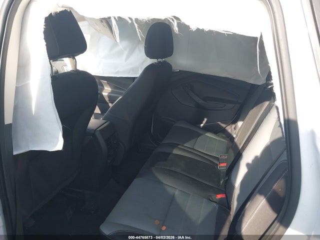 44765873 :رقم المزاد ، 1FMCU0GX7GUB30053 vin ، 2016 Ford Escape Se مزاد بيع