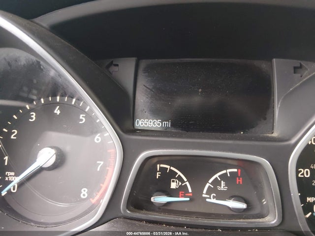 1FMCU0HD7KUB79282 Ford ESCAPE SEL