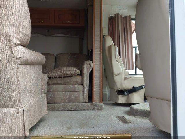 2004 Workhorse Custom Chassis Motorhome Chassis W22 მანქანა იყიდება აუქციონზე, vin: 5B4MP67G243379208, აუქციონის ნომერი: 44765888