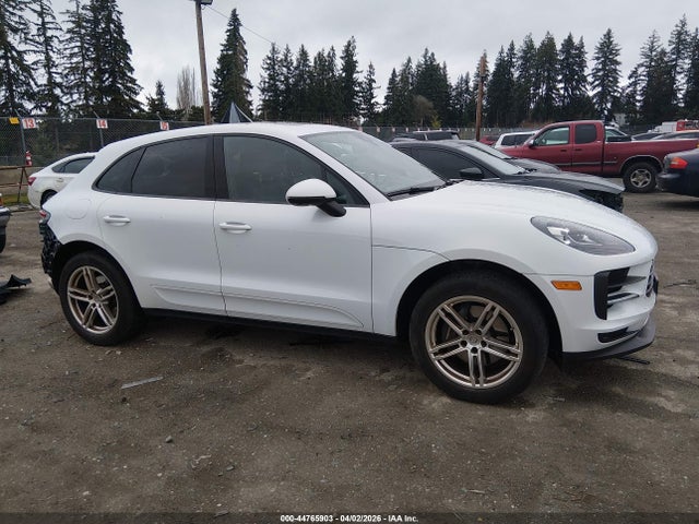 Porsche Macan 2021 WP1AA2A50MLB10069 Image 14