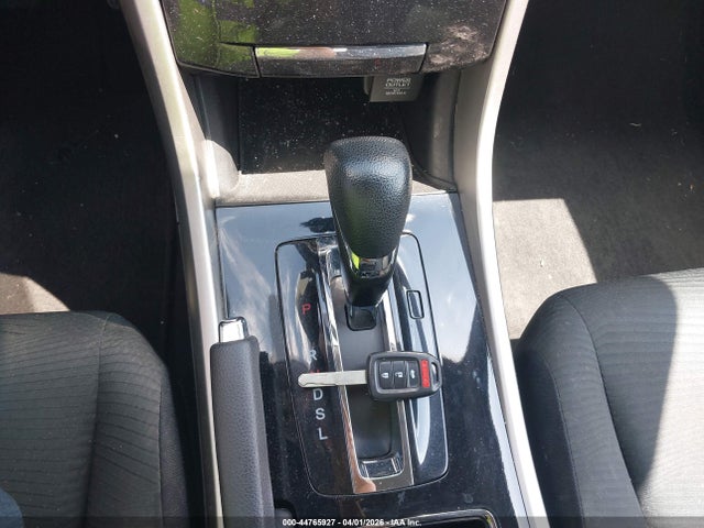 1HGCR2F33HA113447 Honda ACCORD LX