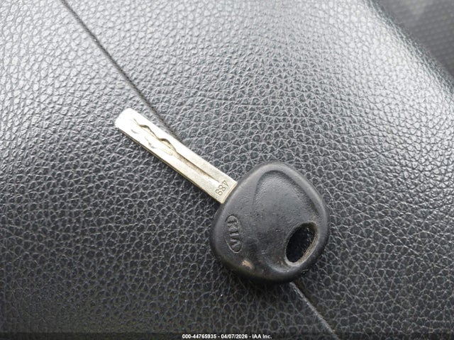2011 KIA SORENTO 5XYKTCA16BG154590 Photo 10