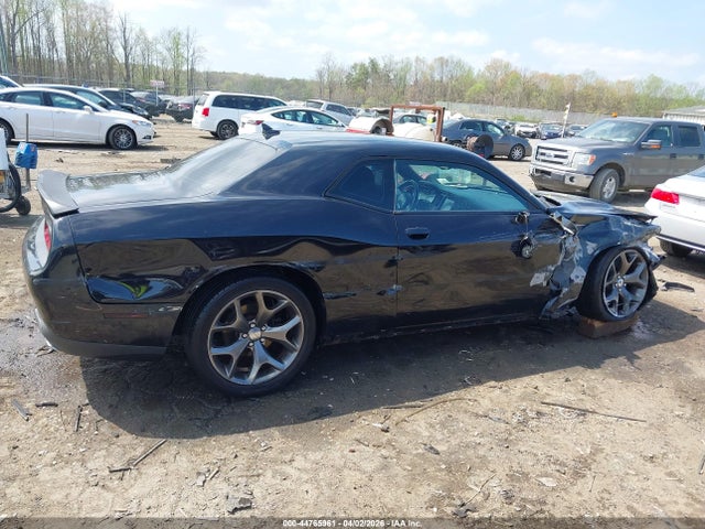 2015 Dodge Challenger R/t მანქანა იყიდება აუქციონზე, vin: 2C3CDZAT9FH712787, აუქციონის ნომერი: 44765961