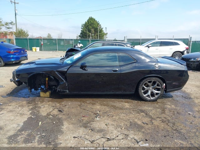 2015 Dodge Challenger R/t მანქანა იყიდება აუქციონზე, vin: 2C3CDZAT9FH712787, აუქციონის ნომერი: 44765961