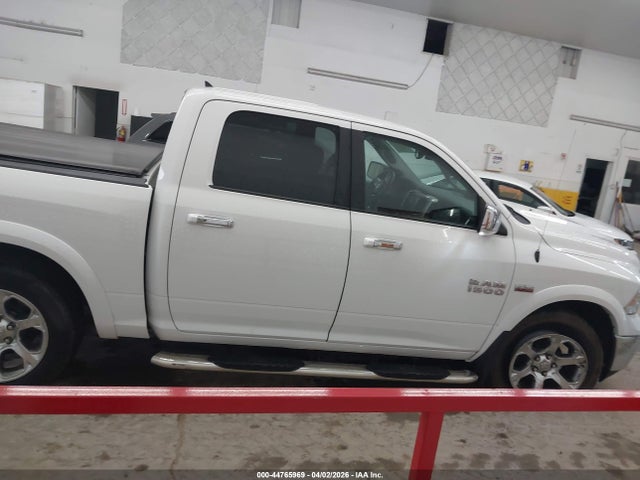 44765969 :رقم المزاد ، 1C6RR7NT3HS518393 vin ، 2017 Ram 1500 Laramie  4x4 5'7 Box مزاد بيع