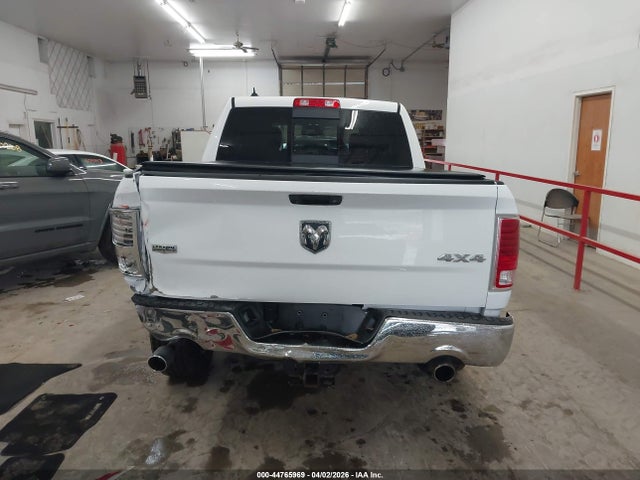 44765969 :رقم المزاد ، 1C6RR7NT3HS518393 vin ، 2017 Ram 1500 Laramie  4x4 5'7 Box مزاد بيع