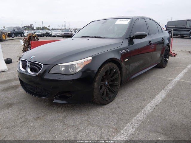 2007 BMW M5 WBSNB93507CX07063 Photo 1