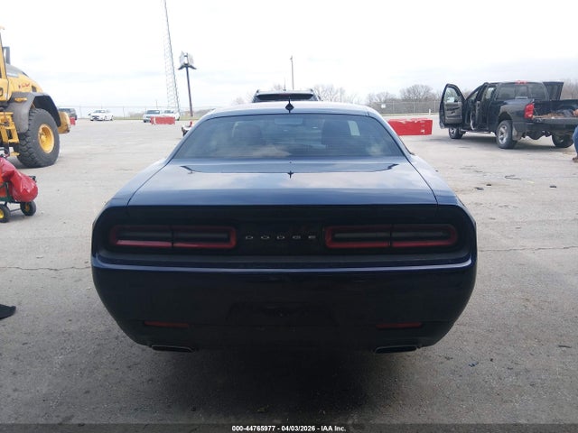 Продажа на аукционе авто 2016 Dodge Challenger Sxt, vin: 2C3CDZAG0GH193391, номер лота: 44765977
