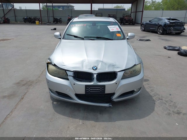 44766014 :رقم المزاد ، WBAPH7C50BA800766 vin ، 2011 Bmw 328i مزاد بيع
