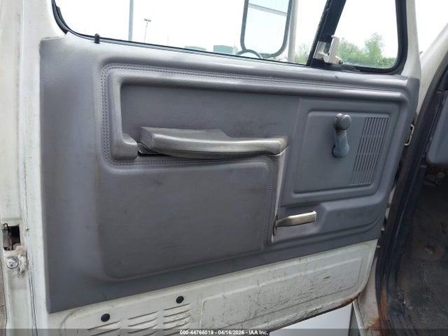 Aukcja sprzedaży 1995 Ford F700, vin: 1FDNF70J0SVA73490, numer aukcji: 44766019