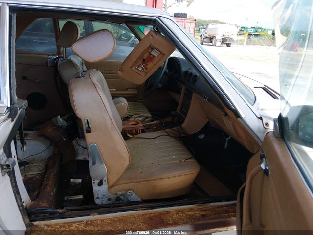 1987 MERCEDES-BENZ 560 WDBBA48D7HA060446 Photo 4