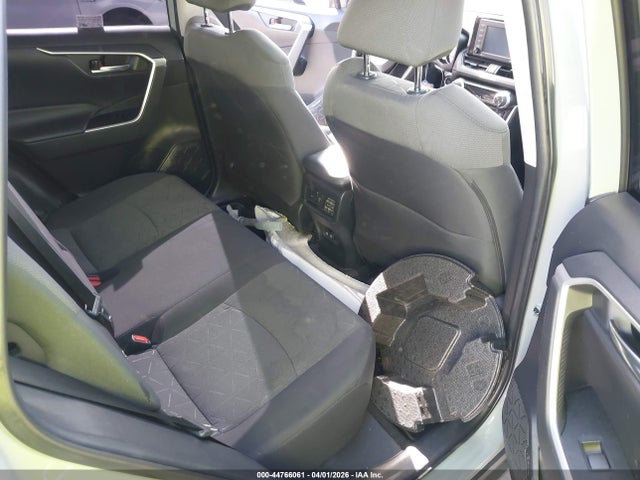 Продажа на аукционе авто 2021 Toyota Rav4 Xle, vin: 2T3W1RFV7MW111578, номер лота: 44766061