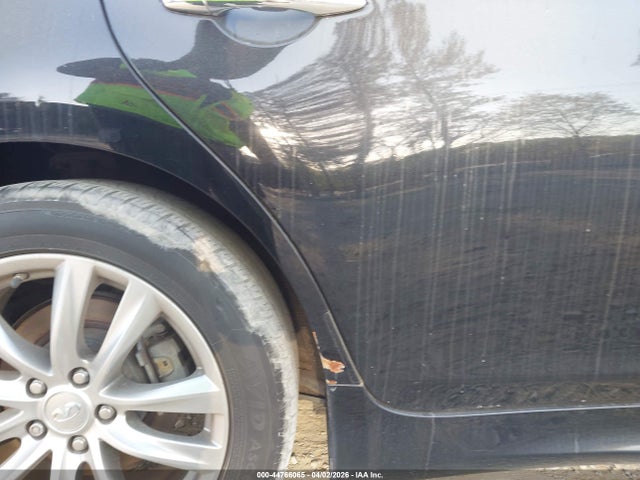 2015 Infiniti Q70 3.7 მანქანა იყიდება აუქციონზე, vin: JN1BY1AP2FM541851, აუქციონის ნომერი: 44766065