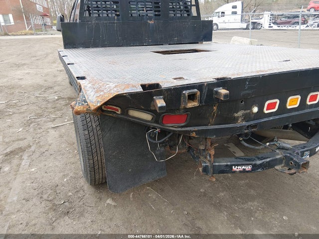 44766101 :رقم المزاد ، 1GTJK33152F226748 vin ، 2002 Gmc Sierra 3500 Sle مزاد بيع