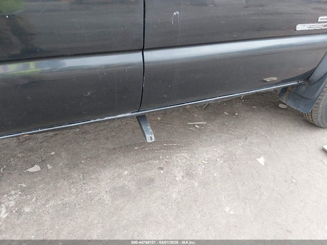 44766101 :رقم المزاد ، 1GTJK33152F226748 vin ، 2002 Gmc Sierra 3500 Sle مزاد بيع