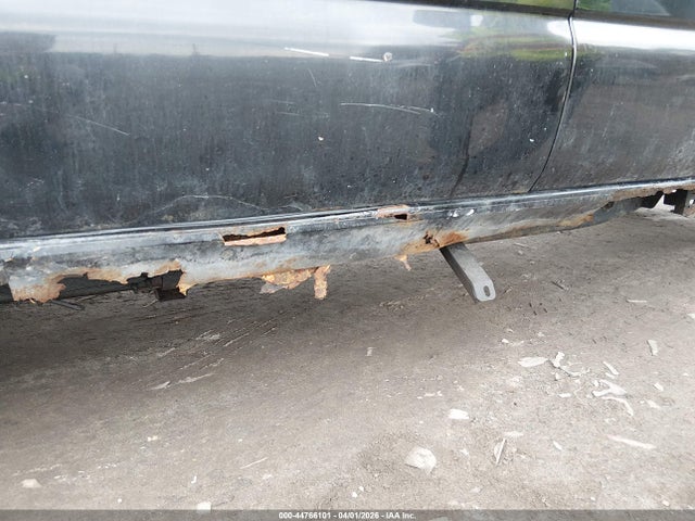 44766101 :رقم المزاد ، 1GTJK33152F226748 vin ، 2002 Gmc Sierra 3500 Sle مزاد بيع