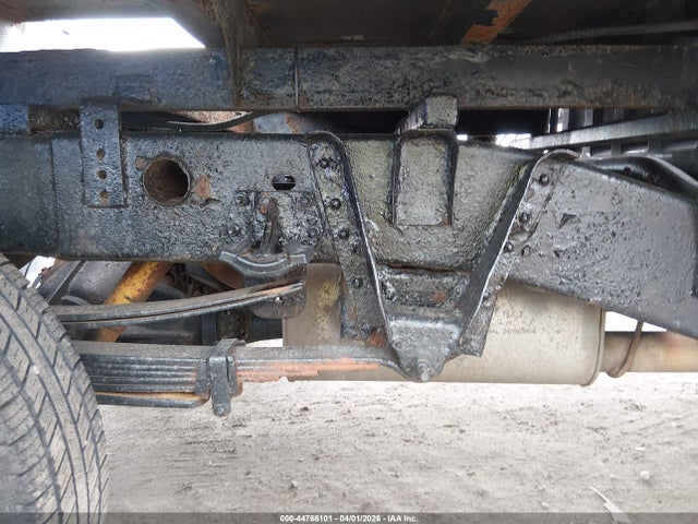 44766101 :رقم المزاد ، 1GTJK33152F226748 vin ، 2002 Gmc Sierra 3500 Sle مزاد بيع