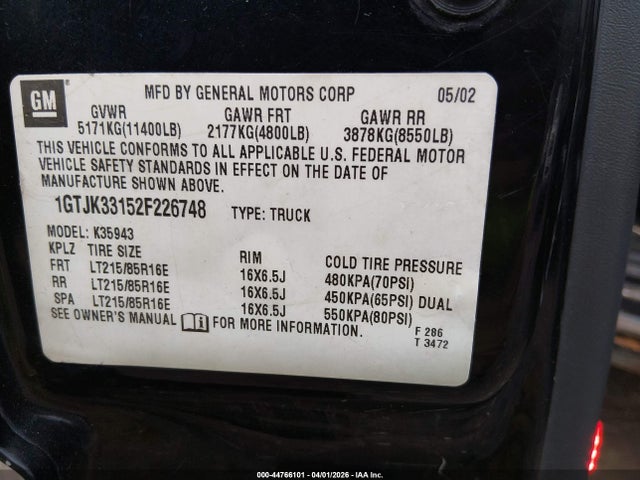 44766101 :رقم المزاد ، 1GTJK33152F226748 vin ، 2002 Gmc Sierra 3500 Sle مزاد بيع