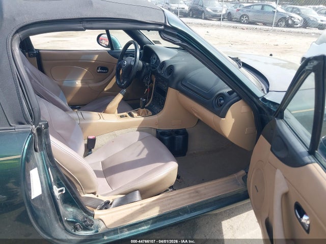 44766107 :رقم المزاد ، JM1NB353810218354 vin ، 2001 Mazda Mx-5 Miata Ls/special Edition مزاد بيع