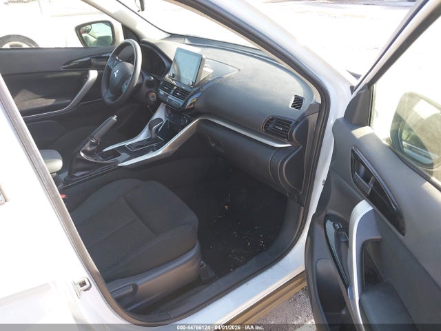 2022 MITSUBISHI ECLIPSE CROSS JA4ASVAA7NZ029088 Photo 4