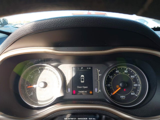 Продажа на аукционе авто 2015 Jeep Cherokee Sport, vin: 1C4PJMAB0FW558939, номер лота: 44766131