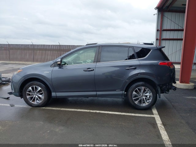 44766153 :رقم المزاد ، JTMRJREV7JD178513 vin ، 2018 Toyota Rav4 Hybrid Xle مزاد بيع
