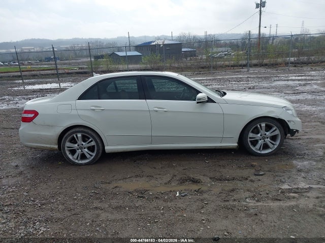 44766183 :رقم المزاد ، WDDHF8HB4BA430932 vin ، 2011 Mercedes-benz E 350 4matic مزاد بيع