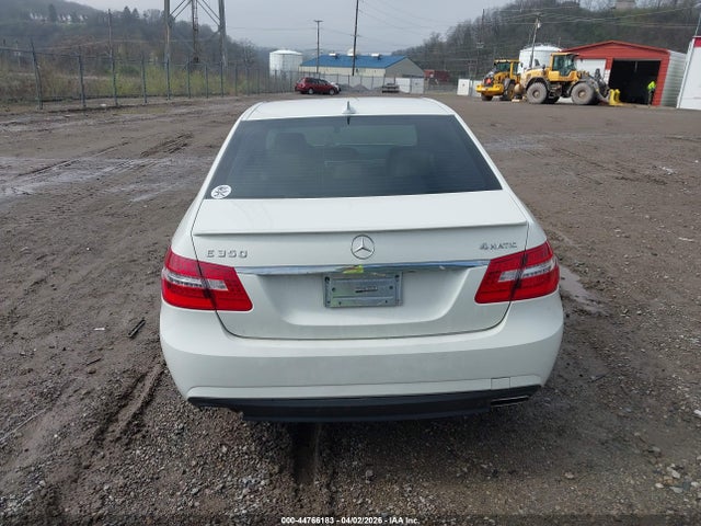 44766183 :رقم المزاد ، WDDHF8HB4BA430932 vin ، 2011 Mercedes-benz E 350 4matic مزاد بيع