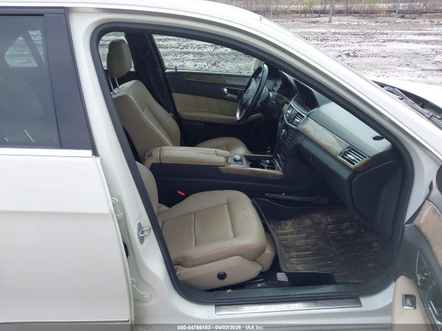 44766183 :رقم المزاد ، WDDHF8HB4BA430932 vin ، 2011 Mercedes-benz E 350 4matic مزاد بيع