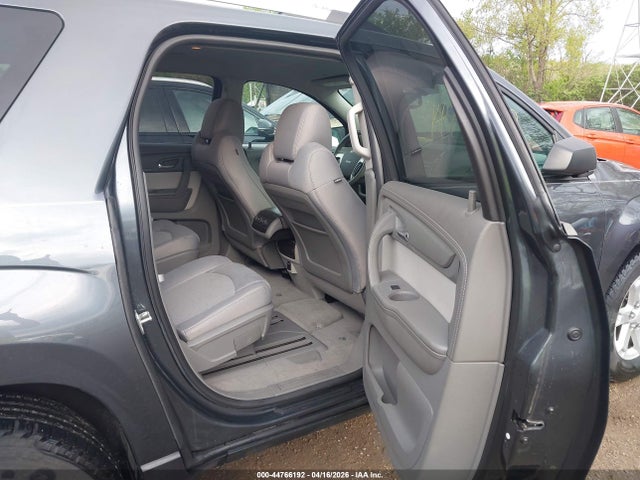 44766192 :رقم المزاد ، 1GKKRPKD6EJ175642 vin ، 2014 Gmc Acadia Sle-2 مزاد بيع
