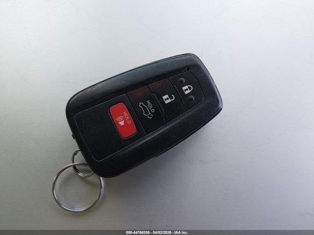 44766206 :رقم المزاد ، 4T3E6RFV8MU060766 vin ، 2021 Toyota Rav4 Hybrid Xse مزاد بيع
