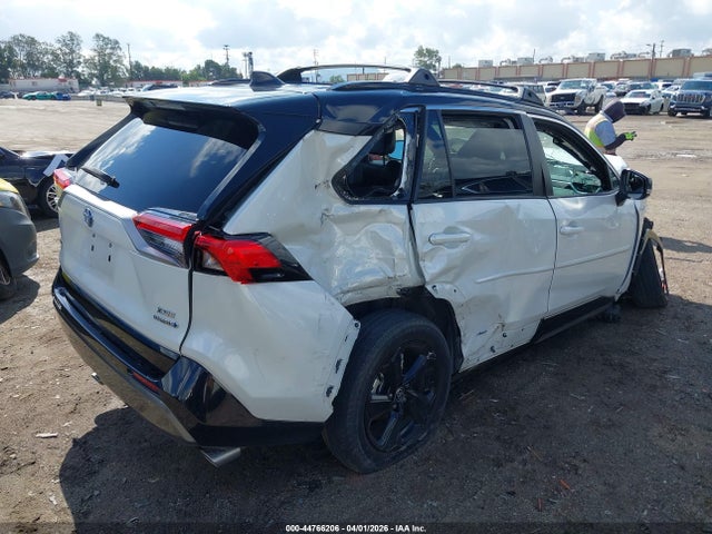 44766206 :رقم المزاد ، 4T3E6RFV8MU060766 vin ، 2021 Toyota Rav4 Hybrid Xse مزاد بيع