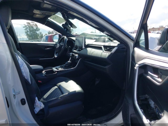 44766206 :رقم المزاد ، 4T3E6RFV8MU060766 vin ، 2021 Toyota Rav4 Hybrid Xse مزاد بيع