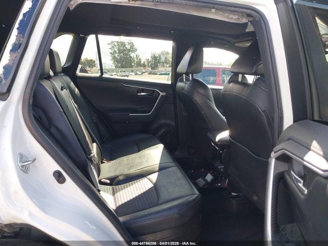 44766206 :رقم المزاد ، 4T3E6RFV8MU060766 vin ، 2021 Toyota Rav4 Hybrid Xse مزاد بيع