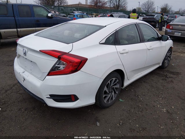 Honda Civic Lx 2018 2HGFC2F50JH532296 Image 4