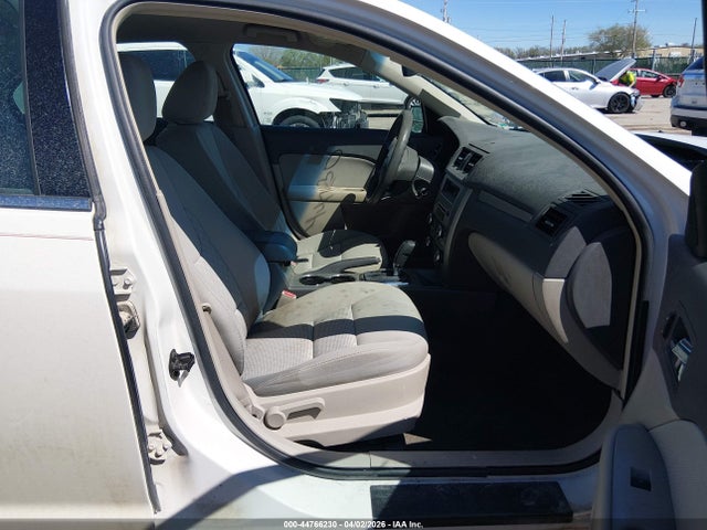 44766230 :رقم المزاد ، 3FAHP0HA5AR390371 vin ، 2010 Ford Fusion Se مزاد بيع