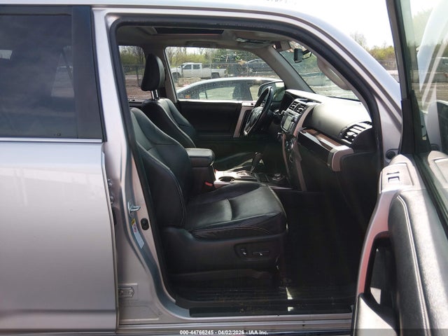 2014 TOYOTA 4RUNNER JTEBU5JR0E5174082 Photo 4