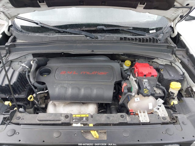 ZACCJABB3JPH05434 Jeep Renegade Latitude Fwd