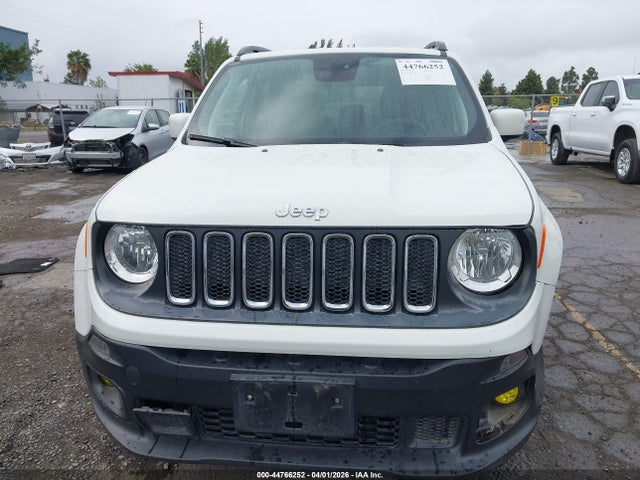 ZACCJABB3JPH05434 Jeep Renegade Latitude Fwd