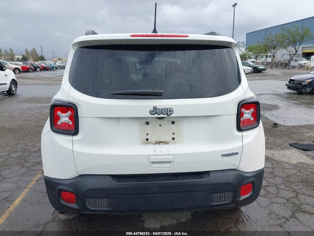 ZACCJABB3JPH05434 Jeep Renegade Latitude Fwd