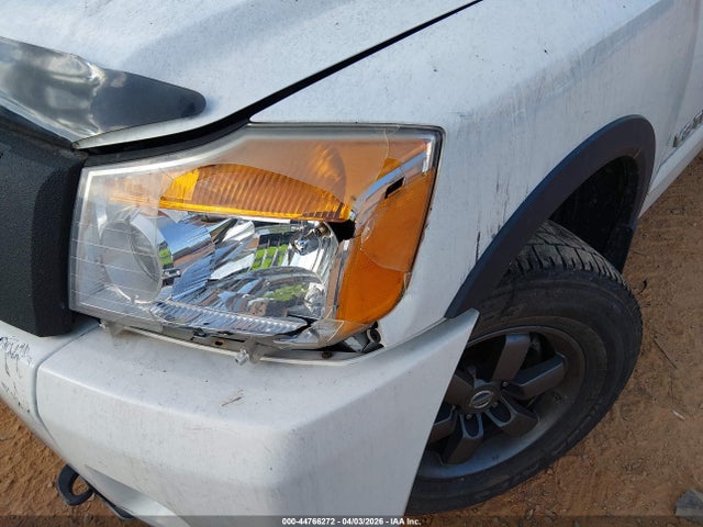 Aukcja sprzedaży 2013 Nissan Titan Pro-4x, vin: 1N6BA0EC1DN301813, numer aukcji: 44766272