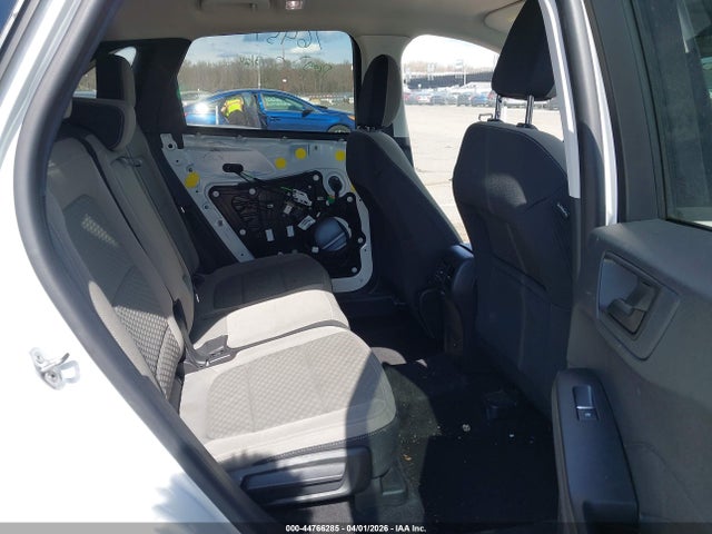 Продаж на аукціоні авто 2022 Ford Escape Se, vin: 1FMCU9G63NUB60675, номер лоту: 44766285