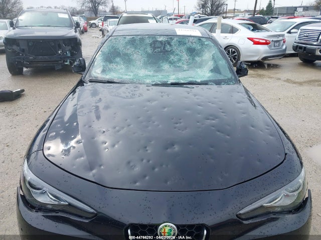 Aukcja sprzedaży 2018 Alfa Romeo Giulia Ti Sport, vin: ZARFAEEN6J7565120, numer aukcji: 44766292
