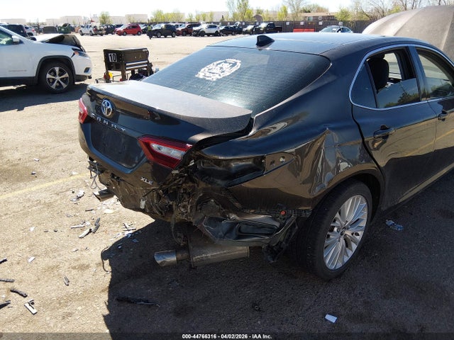 Aukcja sprzedaży 2018 Toyota Camry Xle V6, vin: 4T1BZ1HK8JU008122, numer aukcji: 44766316