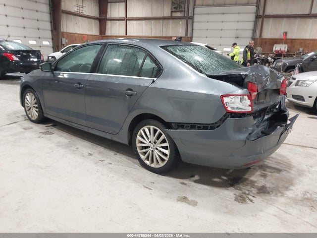 44766344 :رقم المزاد ، 3VWLP7AJ6DM278684 vin ، 2013 Volkswagen Jetta 2.5l Sel مزاد بيع