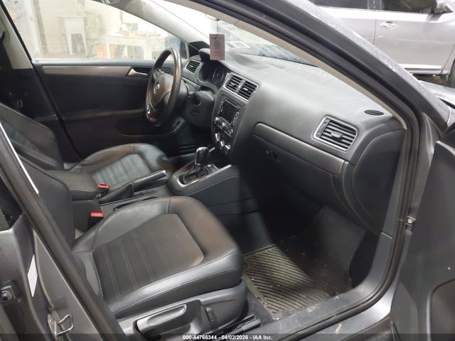 44766344 :رقم المزاد ، 3VWLP7AJ6DM278684 vin ، 2013 Volkswagen Jetta 2.5l Sel مزاد بيع