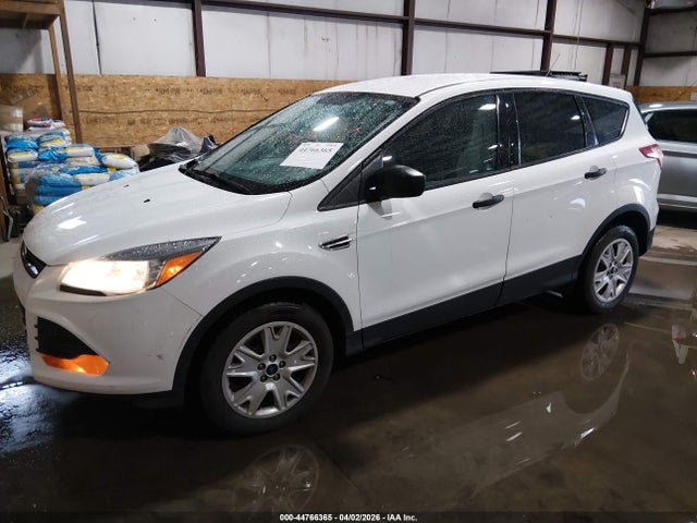 Ford ESCAPE S 2015 1FMCU0F76FUB65666 Image 2